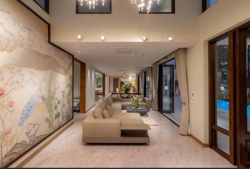 โซนหนองผึ้ง #สารภี #บ้านพูลวิลล่าหรู 27,980,000 บาท 197.7 ตรว. บ้านสร้างใหม่ ใช้วัสดุอย่างดี บรรยากาศเงียบสงบ ร่มรื่น ใกล้เมือง เดินทางสะดวก