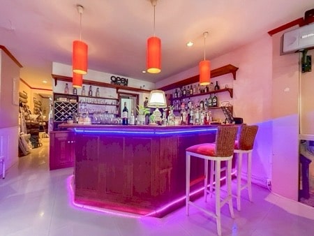 Available For Rent : 1 Floor Located on the main road Location :  Bophut Koh Samui Suratthani