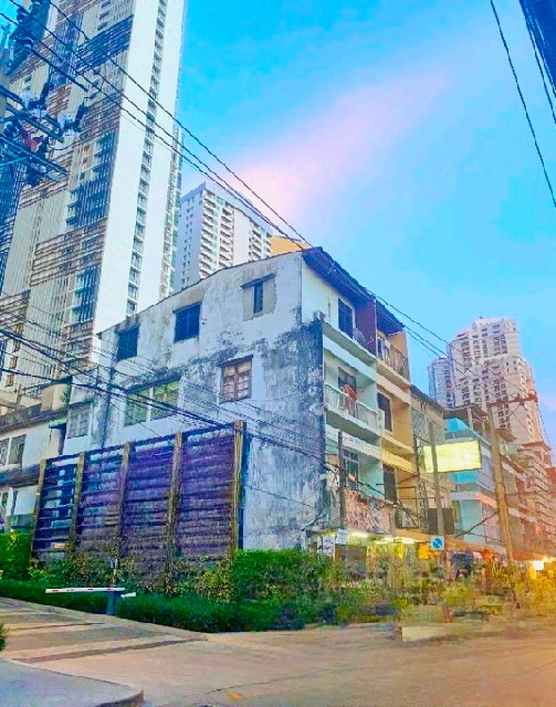 BTS พร้อมพงษ์ 700ม. ย่านสุขุมวิท22-24 ให้เช่าอาคารพาณิชย์ 4ชั้น  BTSทองหล่อ1.2กม. 19ตร.วา.289ตร.ม .4นอน 3 น้ำ  เอ็มควอเทียร์ 700 ม.  