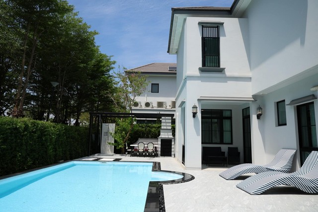 HR2552ให้เช่าบ้านเดี่ยวสุดหรู พร้อมสระว่ายน้ำ Pool Villa หมู่บ้านนันทวัน NANTAWAN พระราม9 กรุงเทพกรีฑาตัดใหม่
