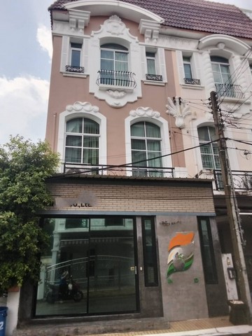 HR2563ให้เช่าทาวน์โฮม 3 ชั้น โครงการบ้านกลางเมือง มอลติ-คาโล รัชวิภา เหมาะทำออฟฟิศ หรืออยู่อาศัย