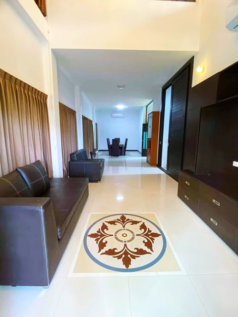 ให้เช่าคฤหาสน์ เดี่ยว 5นอน 3 ชั้น 102ตร.ว. พหล ประเสริฐมนูกิจ 1-11 จอดรถ 6คัน  ม.เกษตร ลาดปลาเค้า  402ตร.ม. สุกี้ตี๋น้อย เกษตร-นวมินทร์