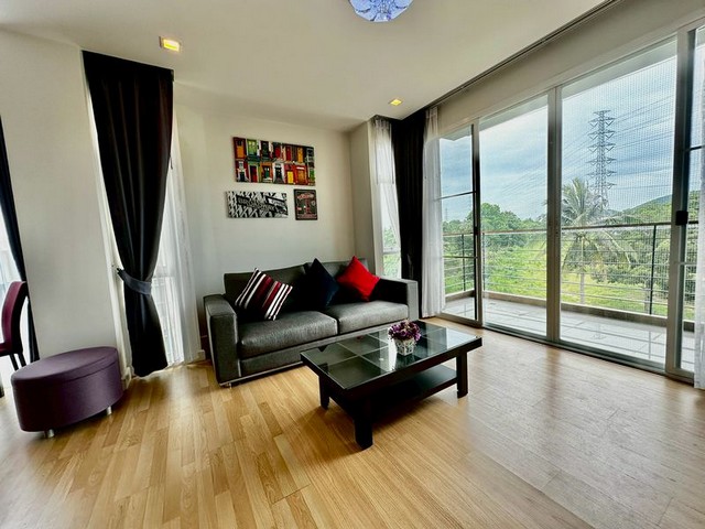 ให้เช่า กรีนเลค คอนโด ศรีราชา ห้องมุม พร้อมอยู่ ติดถนน หนองยายบู่ TP-C1362