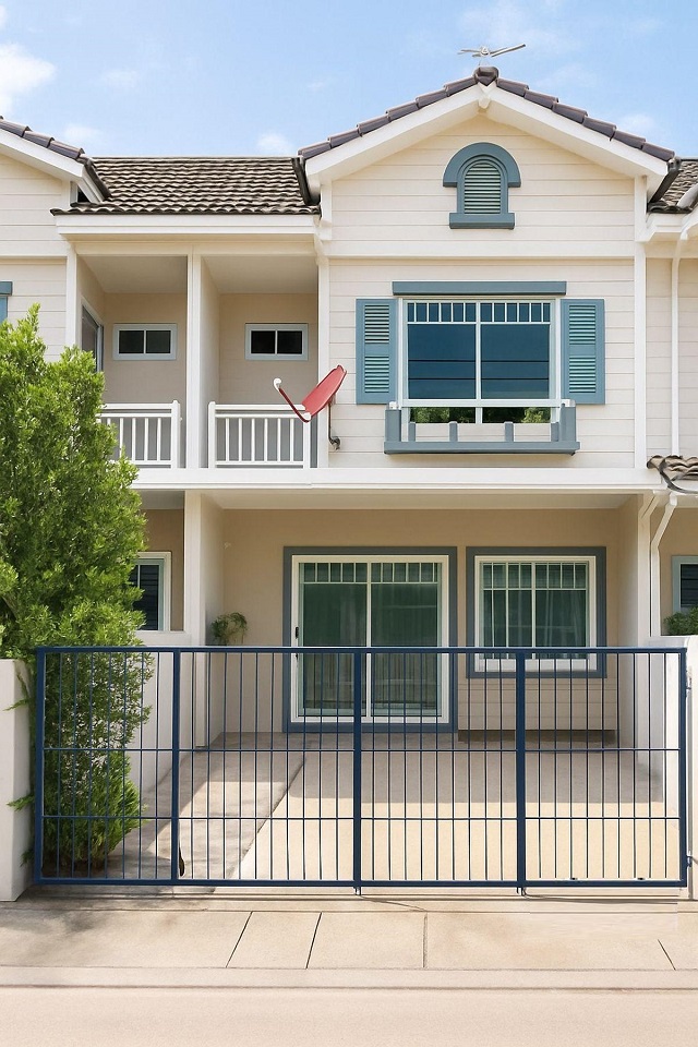 อินดี้ 2 บางนา กม.7 เมกา บางนา 1.9 กม. พร้อมเฟอร์ MRT ศรีลาซาล 2.5 กม.ให้เช่าทาวน์เฮาส์ 2ชั้น 18ตร.วา.144ตร.ม.  เครื่องใช้ไฟฟ้า 2 นอน 3 น้ำ 