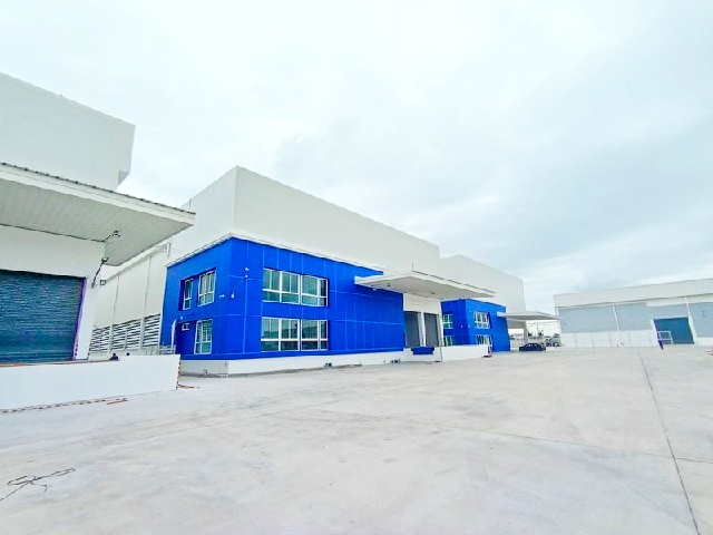 ให้เช่าโกดัง 1722ตร.ม.พื้นที่ freezone Thai Country Club 3.5กม.ติดถนนบางนา ตราด  นิคมอุตสาหกรรมเวลโกรว์ 1.7 กม. วัดบางพลีน้อย 5.7 กม.