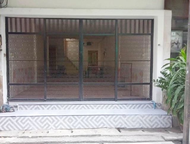 ให้เเช่าอาคารพาณิชย์ 3.5 ชั้น BTSสะพานควาย 640ม.  BTSอารีย์ 1 กม.19 ตร.วา.239 ตร.ม.ประดิพัทธ์ 12-22 3 นอน 2 น้ำ ร้านอาหาร 