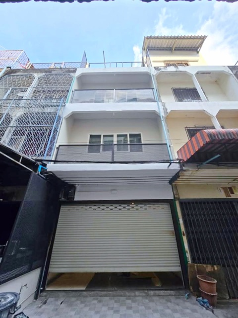 รัชดา1-7 สถานฑูตจีน 800ม.Fortune เซ็นทรัล MRT พระราม 9 1.1กม. ให้เช่า บ้าน อาคาร 4ชั้น  235 ตร.ม.ใจกลางเมือง ขาย 4.9 ล้าน 3 นอน 2 น้ำ 