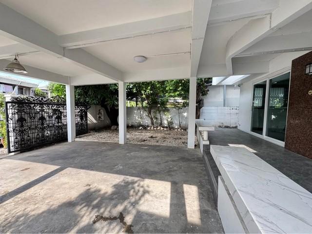 HR 6047 ให้เช่าบ้านเดี่ยว 2 ชั้น 90 ตรว. 5 นอน ซอยพัฒนาการ 53 หมู่บ้านเมืองทอง 2 โครงการ3 ใกล้โรงพยาบาลวิภาราม