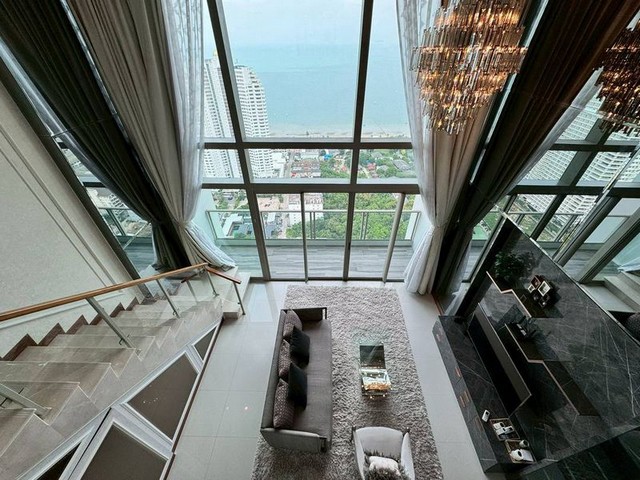 ห้องดูเพล็กซ์ ตกแต่งหรู วิวทะล พร้อมอยู่ เดอะริเวียล่า จอมเทียน พัทยา TP-C1363