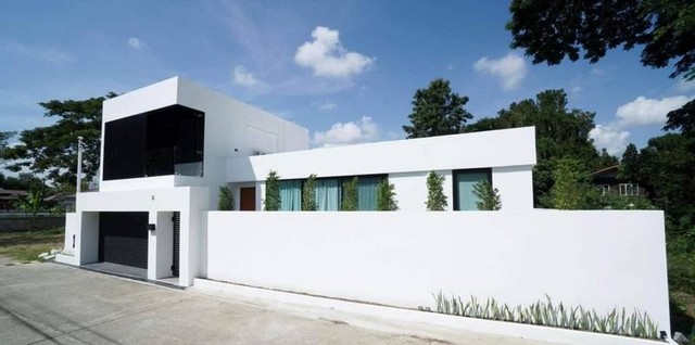 ลดราคาขายบ้านเดี่ยว 2 ชั้น สไตล์โมเดิร์น พร้อมเฟอร์ สารภี 