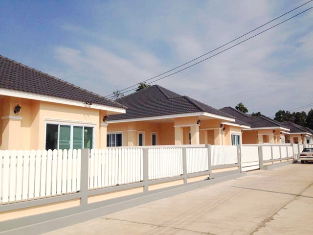 ม.ขอนแก่นวิทยาเขตหนองคาย น้ำไม่ท่วม สูงกว่าเมือง 10เมตร หนองคาย ตลาดแจ้งสว่าง 79 ตรว. Makro Lotus 3นอน บิ้วอินหรู เฟอร์ครบ  2น้ำ PTT 