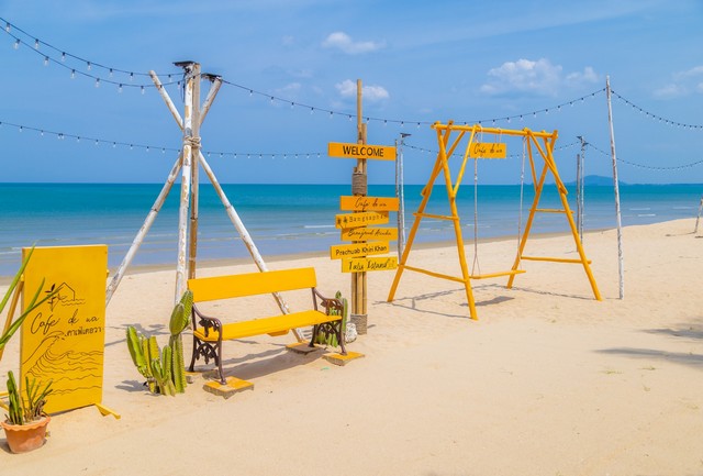 เลือกสรรทรัพย์ดีเติมเต็มชีวิต  ที่ติดทะเล ฝั่งแดง ขายราคาไร่ล่ะ 3 ล้านบาท โฉนดครุฑแดง พร้อมโอน