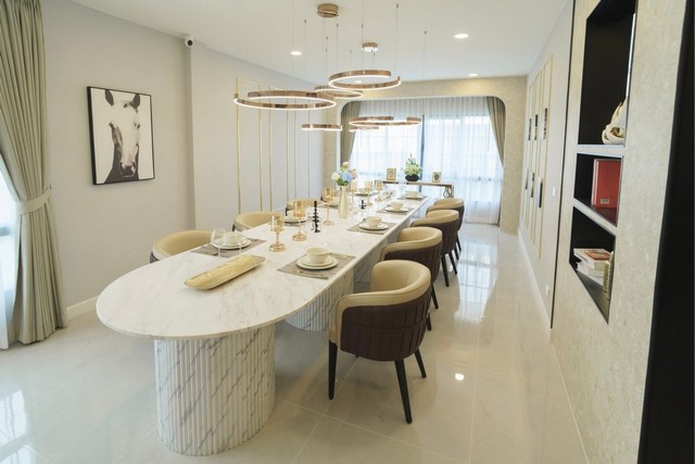 LV53180 ขาย คฤหาสน์สไตล์อังกฤษ เดอะ ซิตี้ บางนา 2 THE CITY Bangna 2 บ้านเดี่ยวหรู Modern English Style ใกล้ MEGA บางนา