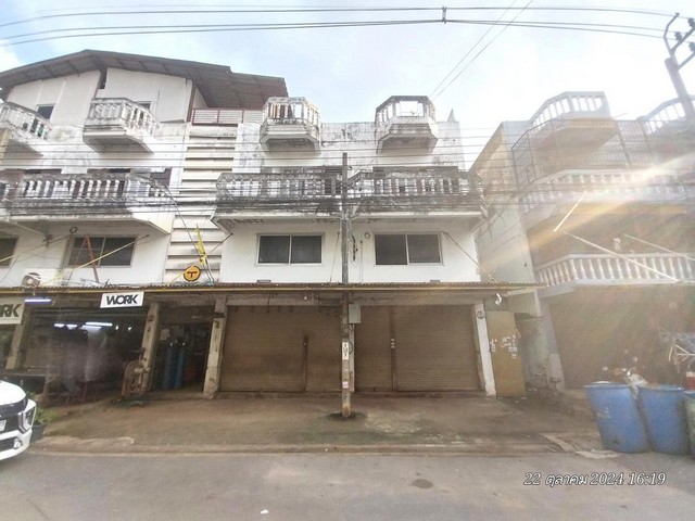 ขายอาคารพาณิชย์ 3 ชั้น 2 คูหา ซอย ร่มเกล้า 21 ลาดกระบัง กทม