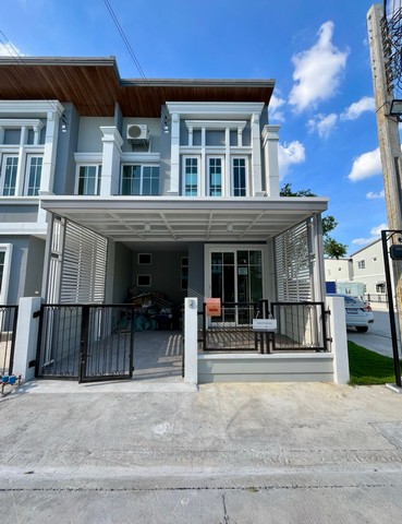 [ขาย] ทาวน์โฮม 2 ชั้น Golden Town เกษตร-นวมินทร์ | หลังมุม | 96 ตร.ม. | 3 นอน 3 น้ำ | หน้าโครงการ | 4.29 ล้าน