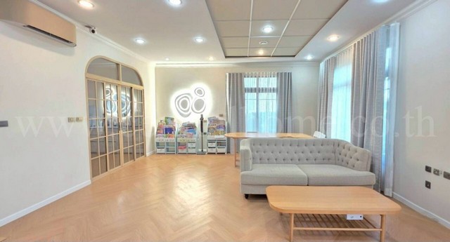 บ้านเดี่ยว แกรนด์ บริทาเนีย บางนา กม.12 หลังมุม บิ้วอินพร้อมอยู่