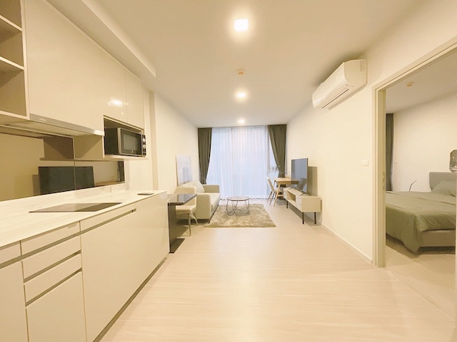 Quintara Sukhumvit 42 spacious safe comfortable 6th floor BTS Ekkamai