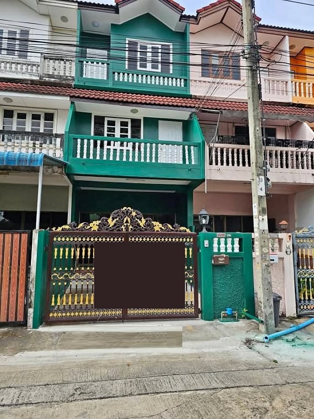 BTS วุฒากาศ 5.9 กม. เซ็นทรัล พระราม 2 2.1 กม.3-4นอน ทาวน์โฮม 3 ชั้น รีโนเวทใหม่  3 น้ำ วิวสวน  ถ.พระราม 2 กาญจนาภิเษก