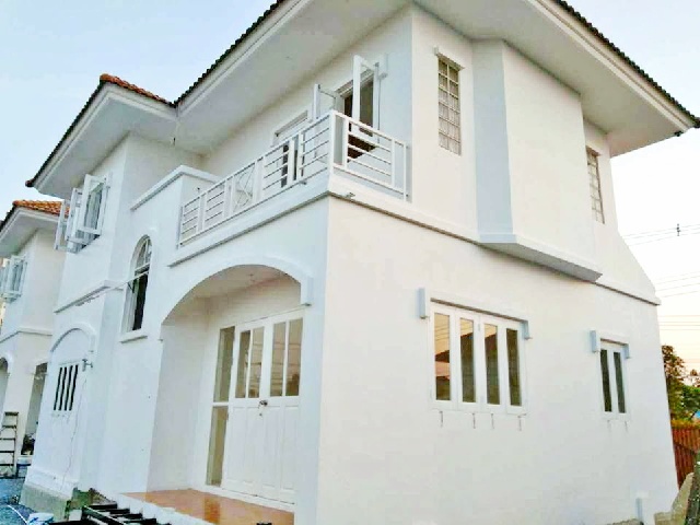 เซนทรัล พระราม2 กาญจนาภิเษก 5.44 กม. ถ.บางขุนเทียน 10กม. 4นอน ให้เช่าคฤหาสน์ บ้านเดี่ยว 2 ชั้น 75 ตร.วา.