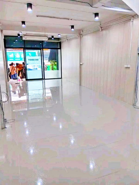 BTSรัชโยธิน 760 ม.BTSเสนานิคม 220 ม. ให้เช่าอาคารพาณิชย์ 4 ชั้น ใหม่ 18 ตร.ม.290 ตร.ม.เมเจอร์ รัชโยธิน 1.3 กม. ร้านค้า 3นอน 3 น้ำ