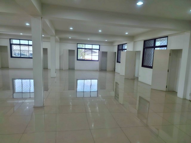 ให้เช่าโกดังพร้อมสำนักงานสำโรงใต้สมุทรปราการ ผังสีม่วง สามารถขอใบรง. 4 ได้