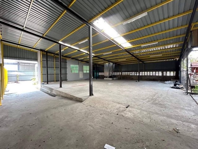 โกดังให้เช่าพุทธมณฑลสาย4ศาลายาติดถนนใหญ่ ขนาด500ตารางเมตรพร้อมออฟฟิศ