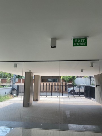 Home office The Element Rama9 หลังThe nine พระราม9 ขนาด 560 sqm มีลิฟท์