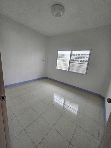 ขายบ้านเดี่ยวหมู่บ้านศศิธร 13 ใกล้ถนนหน้าบ้านกว้าง 6 เมตร