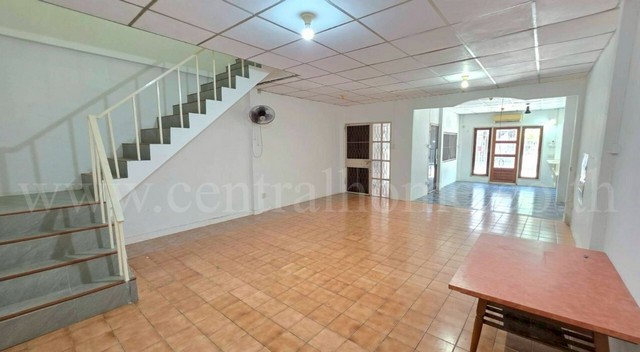 ทาวน์โฮม บ้านนิลุบล วิลล์ บางพลีใหญ่ รีโนเวท พร้อมอยู่