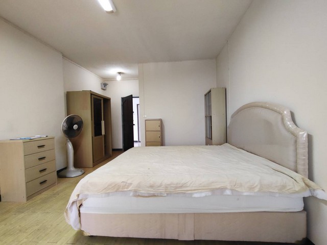 ให้เช่า ศรีนครินทร์ เพลส คอนโด ถ.สุขุมวิท77 ห้องใหญ่ วิวโล่ง เฟอร์ครบ แอร์ใหม่ ใกล้ถนนใหญ่ ตลาด หาของกินง่าย ใกล้ MRTศรีนุช 