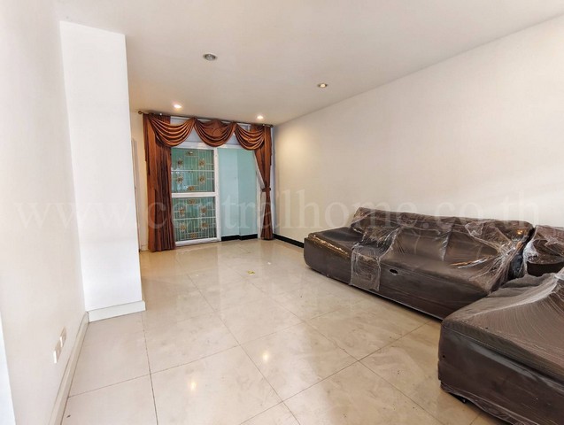 ทาวน์เฮ้าส์ หมู่บ้าน พฤกษาทาวน์ พรีเว่ รามอินทรา 117