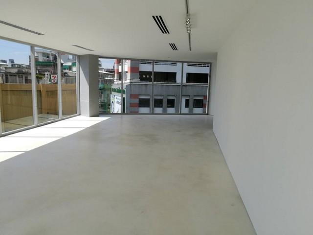 ให้เช่าอาคารพาณิชย์ 4.5 ชั้น 25 ตรว. ย่านเยาราช ประตูไชน่าทาวน์ ใกล้ MRT วัดมังกร