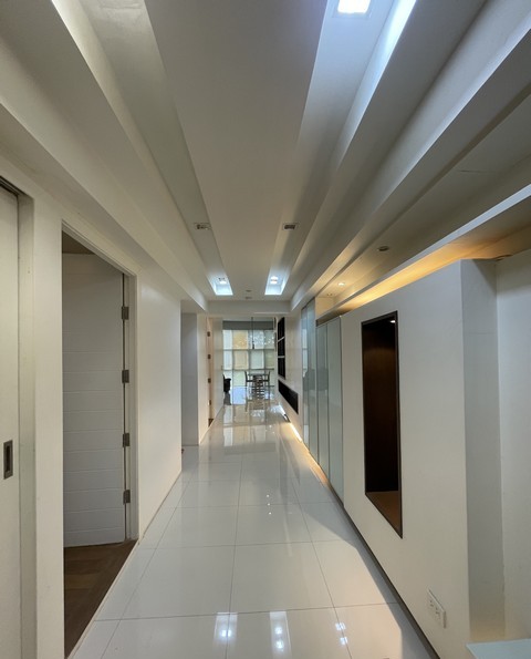 P814 ขาย ให้เช่า คอนโด กฤษดาโกลเด้น คอนโดเทล คลิฟแอนด์พาร์ค Kritsada Golden Condotel Cliff&Park ชั้น M จาก 33 ชั้น ติดหาดส่วนตัว