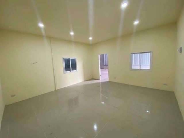 ติดถนนพระราม2 66-70 บิ๊กซี พระราม 2 500 ม.ทาวน์โฮม 2 ชั้น 2 น้ำ 27 ตร.วา. 220 ตร.ม. 3 นอน พร้อมเฟอร์ แอร์ 2 ตัว เซ็นทรัล พระราม 2 3 กม.