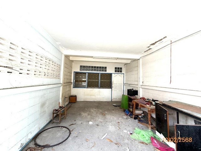 ขายทาวน์เฮ้าส์ 2 ชั้น ซ.ติวานนท์ 18 แยก 3/2 ถ.ติวานนท์ ต.ตลาดขวัญ อ.เมือง นนทบุรี