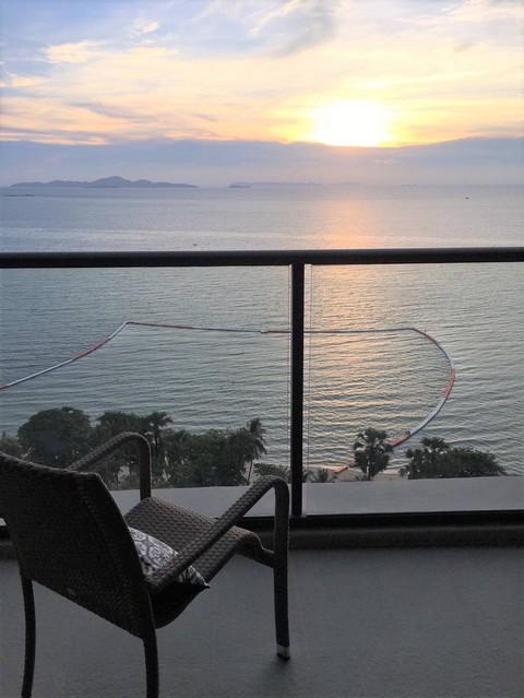 CS 415 ขาย หรือ ให้เช่า คอนโด ซายร์ วงศ์อมาตย์ สตูดิโอ ชั้น 16 มีทางลงหาดส่วนตัว นาเกลือ 16