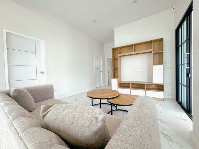 บ้านสร้างใหม่  สไตล์อิงลิชคอทเทจ ตกแต่งสวย พร้อมอยู่ สันผักหวาน หางดง