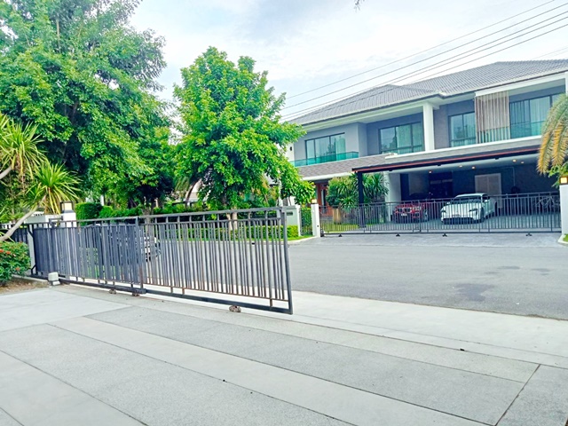 ถูกสุดใน3โลก ใหม่  Pool Villa ใหญ่ที่สุด บางนา-สวนหลวง ให้เช่าคฤหาสน์ เฟอร์นิเจอร์ บิ้วอิน ครบ 205 ตรว. 530ตร.ม. 5นอน 6 น้ำ Index บางนา  