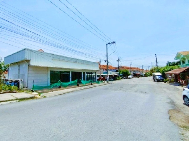 ให้เช่าอาคารพาณิชย์ 2 ชั้น ตลาดประชาอุทิศ90 3.1กม รรวัดคลองมอญ 1.3 กม. 7-11 เดิม.36 ตร.วา.296 ตร.ม.1น้ำ 1นอน ทำเลดี ติดถนน