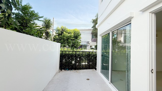 ทาวน์เฮ้าส์ พฤกษาทาวน์ เน็กซ์ ติวานนท์ - พระราม 5 หลังมุม รีโนเวทใหม่