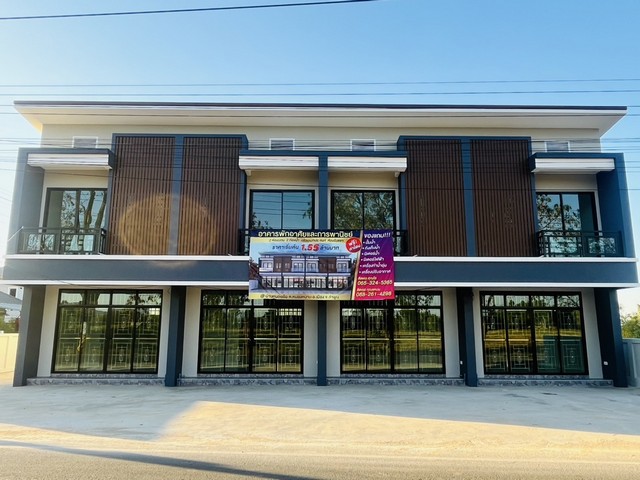 [ขาย] อาคารพาณิชย์ 2 ชั้น บ้านหนองเรือ ลำพูน | 72 ตร.ม. | 2 นอน 2 น้ำ | ใกล้ในเมือง | 1.45 ล้าน ฟรีค่าโอน