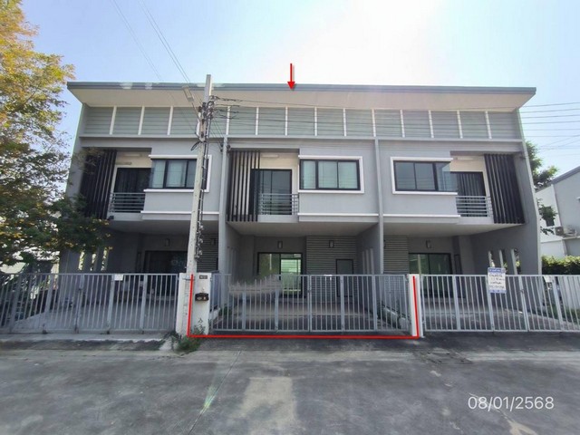 ขายทาวน์เฮ้าส์หมู่บ้าน ดีน่า (ลภาวัน 23 ) ตำบลลำโพ อำเภอบางบัวทอง นนทบุรี