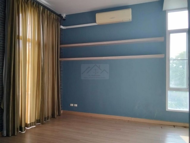 ให้เช่าทาวน์โฮม 3 ชั้นหลังมุม 4 ห้องนอน บ้านกลางเมืองมอนติคาร์โล รัชวิภา ใกล้ทางด่วน ใกล้รถไฟฟ้า ใกล้ตลาดบองมาเช่ เหมาะทำออฟฟิศและอยู่อาศัย