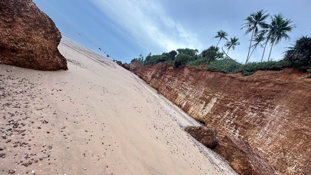 เงื่อนไขซื้อขายสิ่งสำคัญ หาดบางเบิด 10-3-74 ไร่ ไร่ล่ะ 1.5 ลบ.โฉนด พร้อมโอน ทัศนียภาพงดงาม สวยวิวดีหายากทำเลเยี่ยมคุยง่ายต่อได้ 0968821857