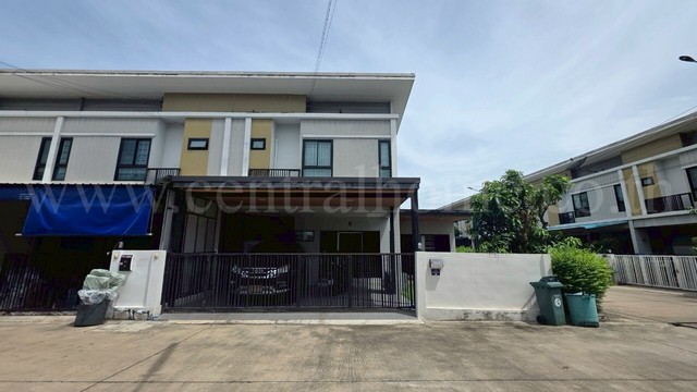 ทาวน์เฮ้าส์ เดอะ โมดิช ราชพฤกษ์ - กาญจนาภิเษก ลาดหลุมแก้ว หลังมุม