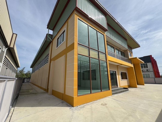 ขายโรงงานพร้อมออฟฟิศ 1 ไร่ 41 ตรว. ย่านพระราม 2 ที่ดินสีชมพู ใกล้ทางด่วน ( ขอใบ รง.4 ได้ )