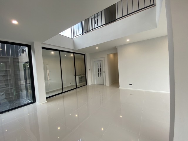 HR2583ให้เช่าโฮมออฟฟิศโครงการ  BRITTON ลาดพร้าว 41 อยู่ใกล้รถไฟฟ้าสายสีเหลือง สถานีภาวนา