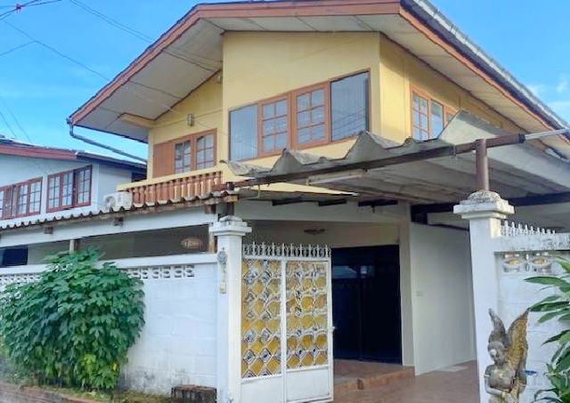 MRT สัมมากร 700ม. เสรีไทย 53-59 ให้เช่าบ้านเดี่ยว 2 ชั้น บึ่งกุ่ม 52 ตร.วา. 204 ตร.ม.เฟอร์.4 นอน 2 น้ำ เดอะพาซิโอ ทาวน์ 1.5 กม.