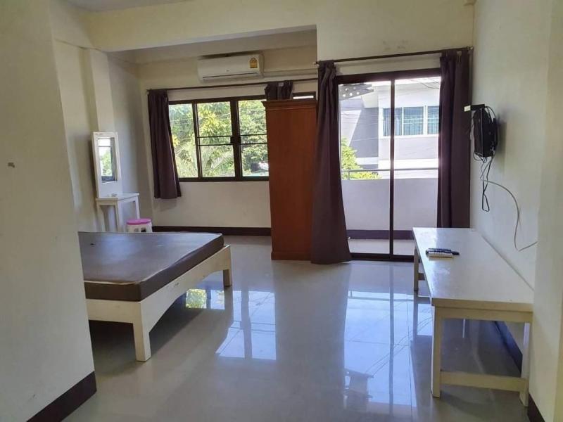 ลดราคาขายด่วน​ 3.2​ ล. #ขายหอพักทำเลดี #โซนเจ็ดยอด #ขายต่ำกว่าราคาประเมิน #เฟอร์นิเจอร์ครบทุกอย่าง #หิ้วกระเป๋าเข้าอยู่ได้เลยค่ะ