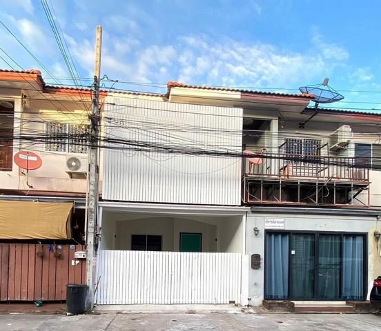 ขายทาวน์โฮม 2 ชั้น 18 ตรว. หมู่บ้านปัณณธร 3 พรประภานิมิต พัทยา ใกล้ตลาดไร่วนาสินธ์